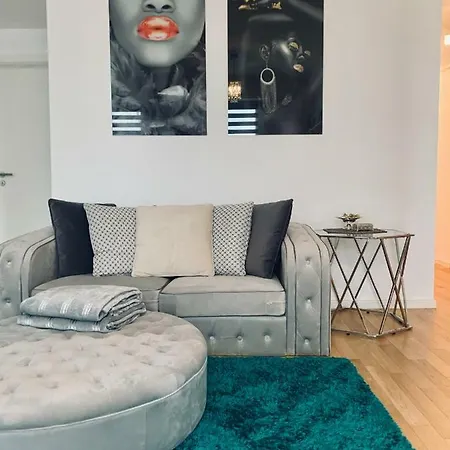 Exclusive Buddha Apartman